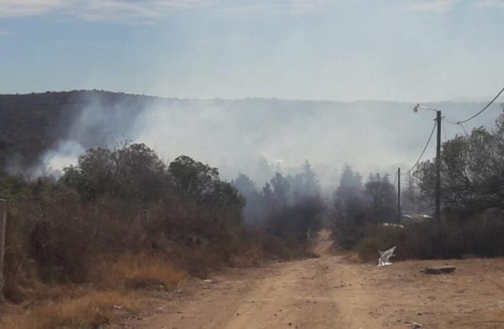 Tanti: controlan un foco de incendio producto de un cortocircuito