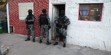 Operativo de la Tropa de Operaciones Especiales (TOE) en Rosario.