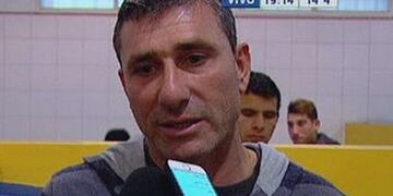El ex arquero observu00f3 un par de jugadores para llevar a Chile. Uno seru00eda el zaguero Ramiro Gonzu00e1lez.