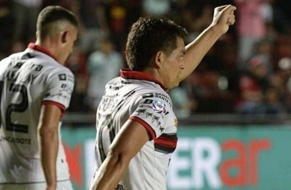 El "Pulga" Rodríguez se pierde el debut de Colón en la Superliga