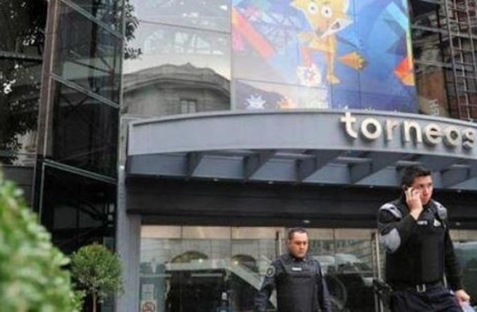 FIFAgate: allanaron la sede de Torneos por las presuntas coimas