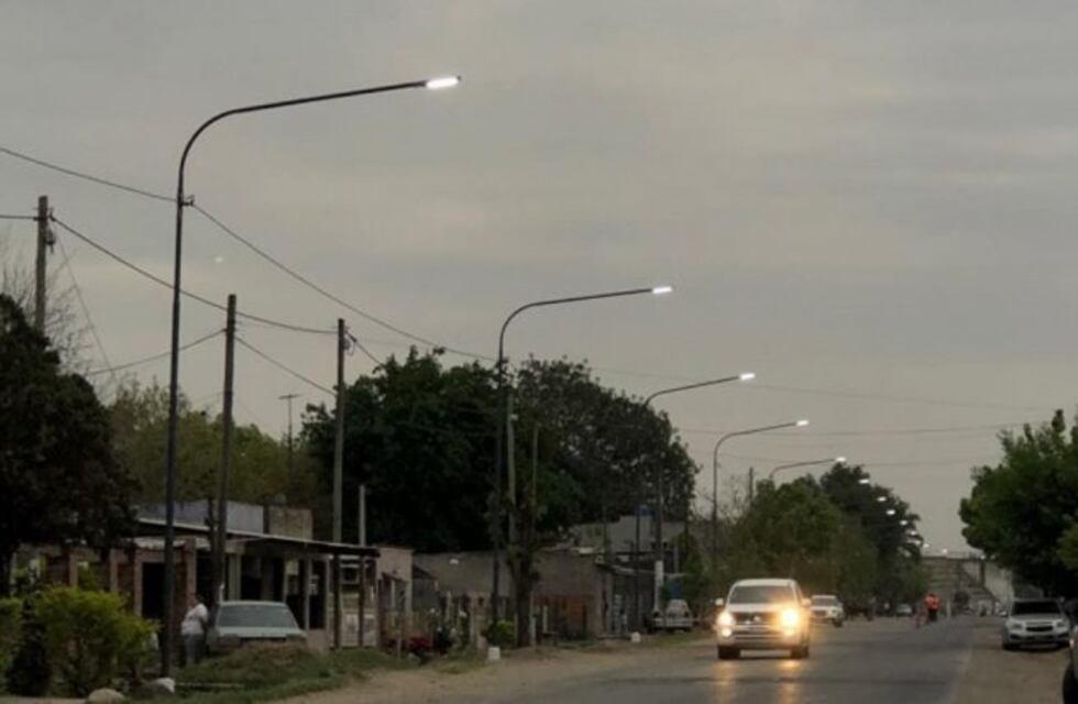 Inauguraron mil metros de luminarias en García Fernández