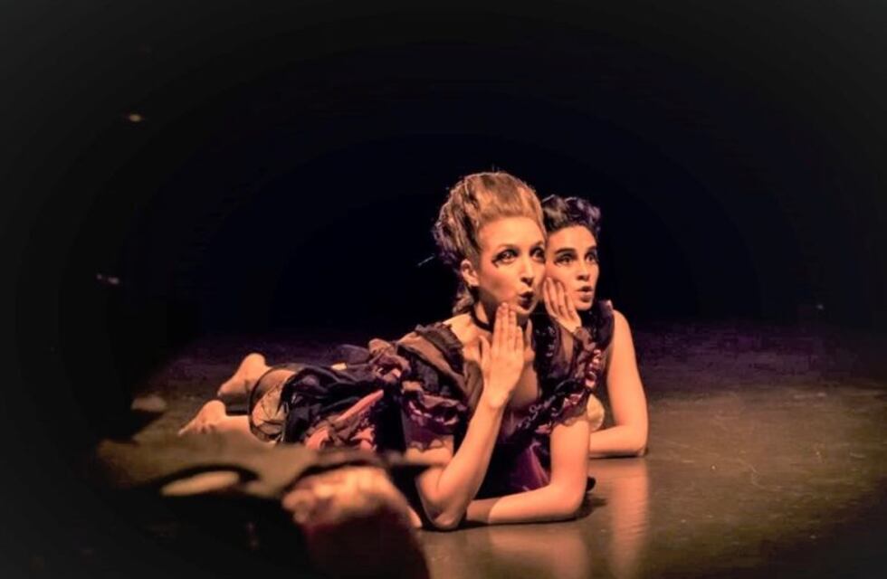 Se viene una tarde de teatro en la Plaza Mitre