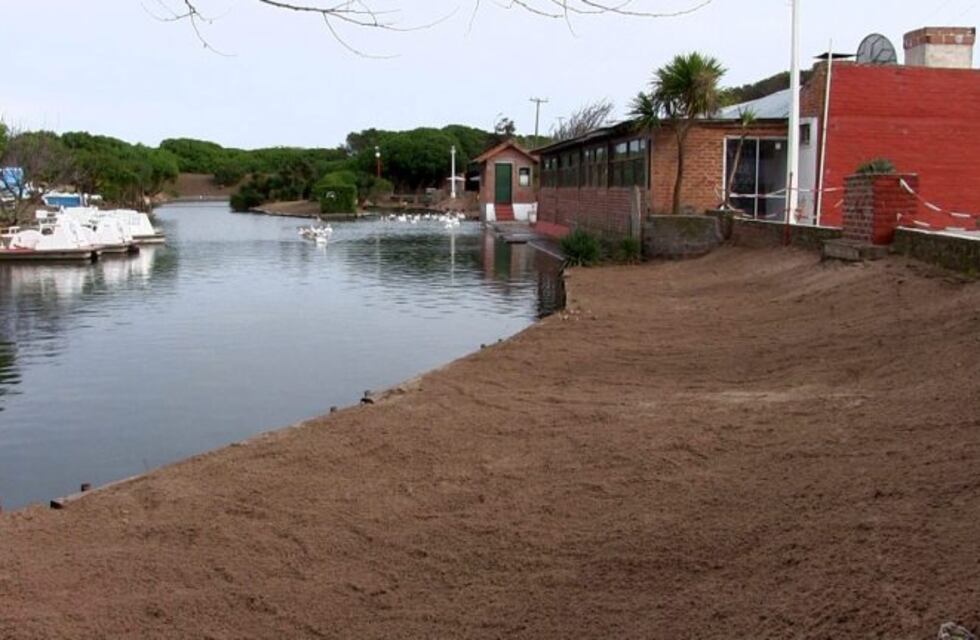 Llamado a licitación pública por dos sectores del Lago de los Cisnes