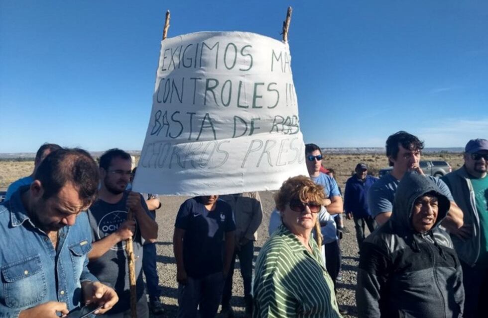 Treorcky: vecinos cortaron la ruta 25 cansados de la ola de inseguridad