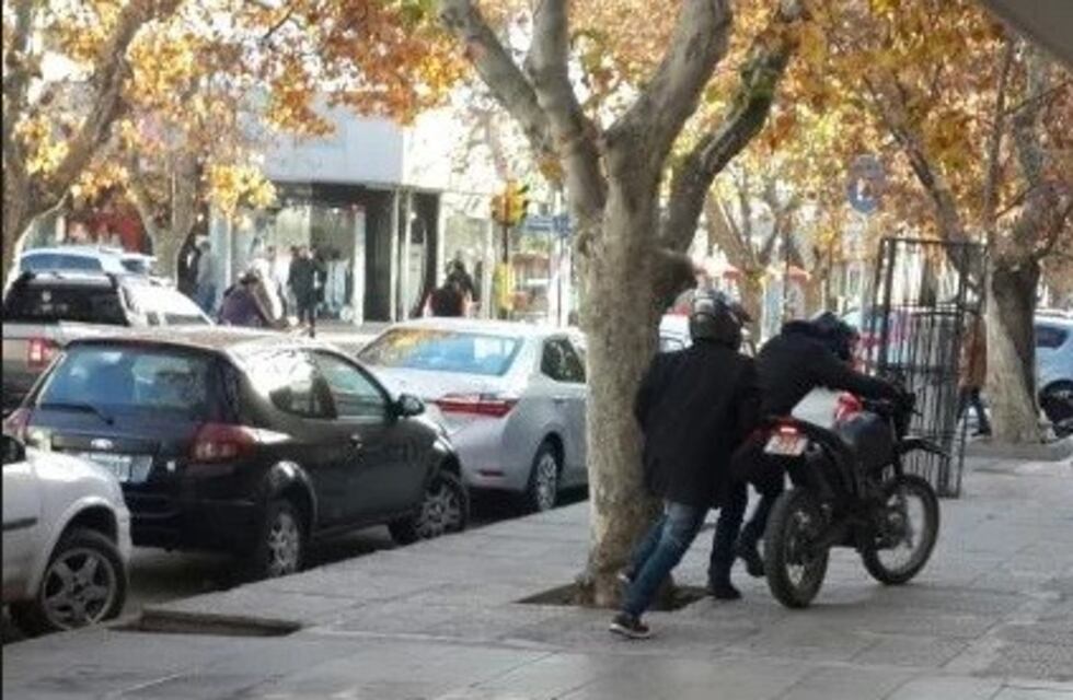 En San Rafael, motochorros asaltaron una joyería