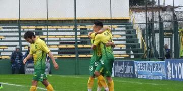 El ex Belgrano anotó dos para Defensa y Justicia en un partidazo\u002E