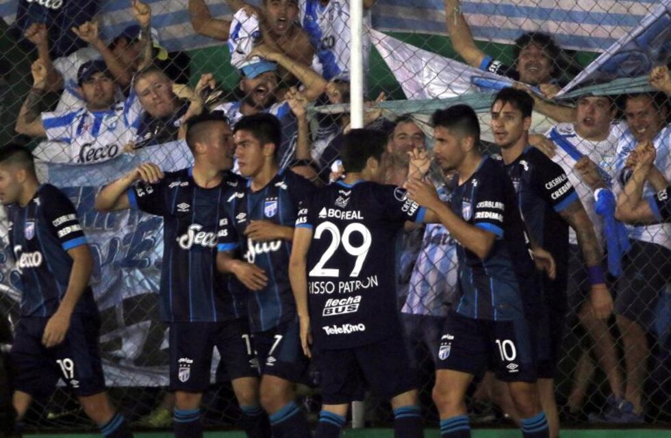 Triunfo vital de Atlético Tucumán sobre Oriente Petrolero por la Copa Sudamericana