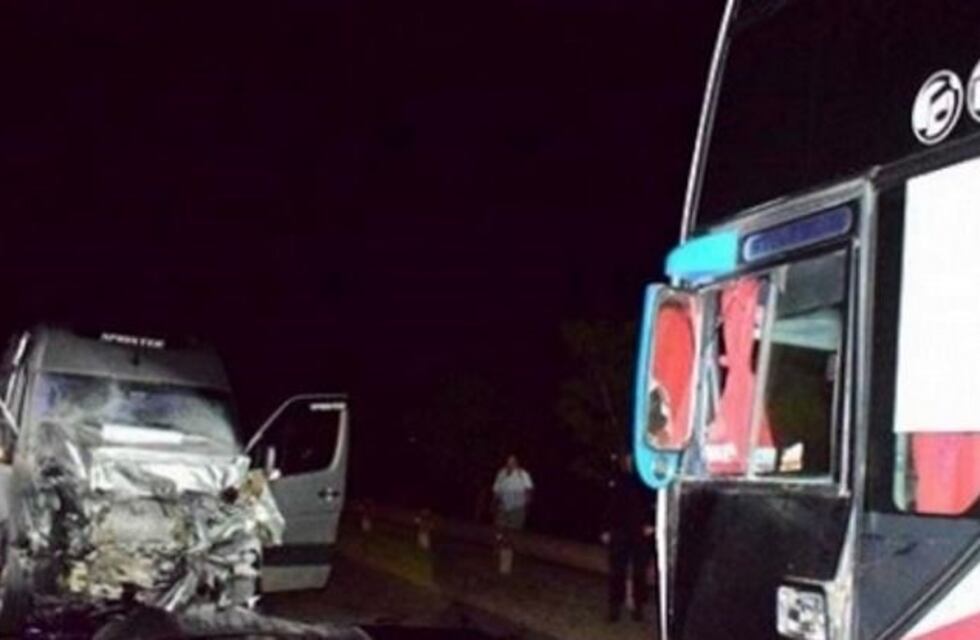 Grave accidente en una ruta correntina: murieron dos personas y hay una nena en estado crítico