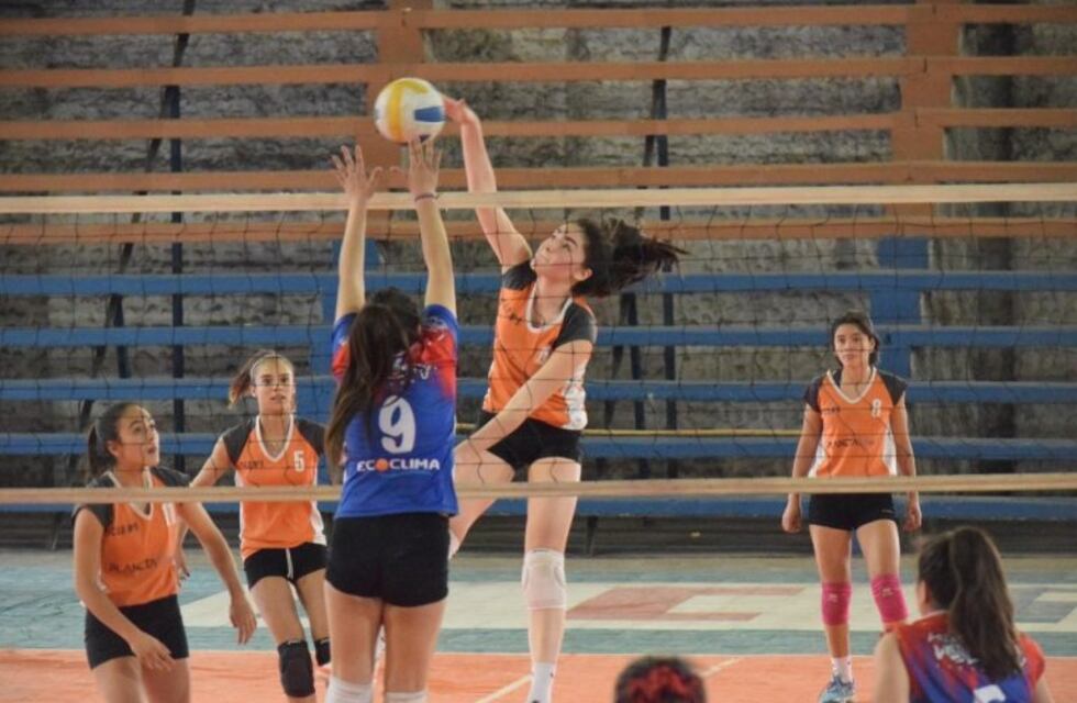 El Regional Sub 15 de Vóley está entrando en la etapa de definición