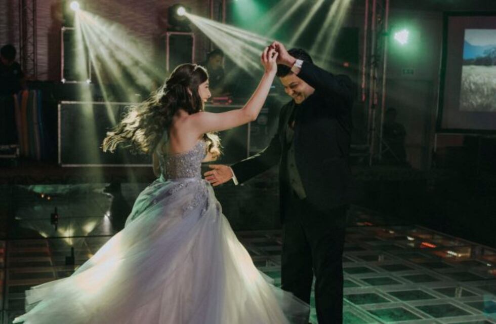 Perdió la plata de la fiesta de 15 de su hija, ella lo viralizó y la recuperaron