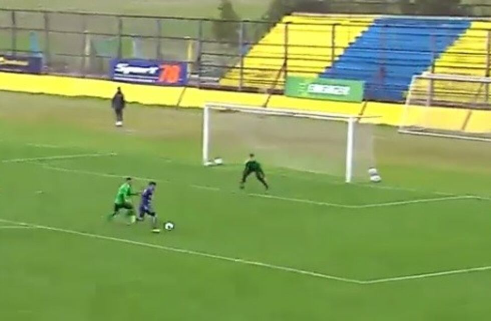 Llegó de Riestra, puso un pie en Talleres y ya marcó un golazo