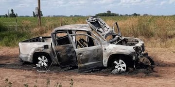 Levantó a dos hombres que hacían dedo, le robaron la camioneta y le dispararon