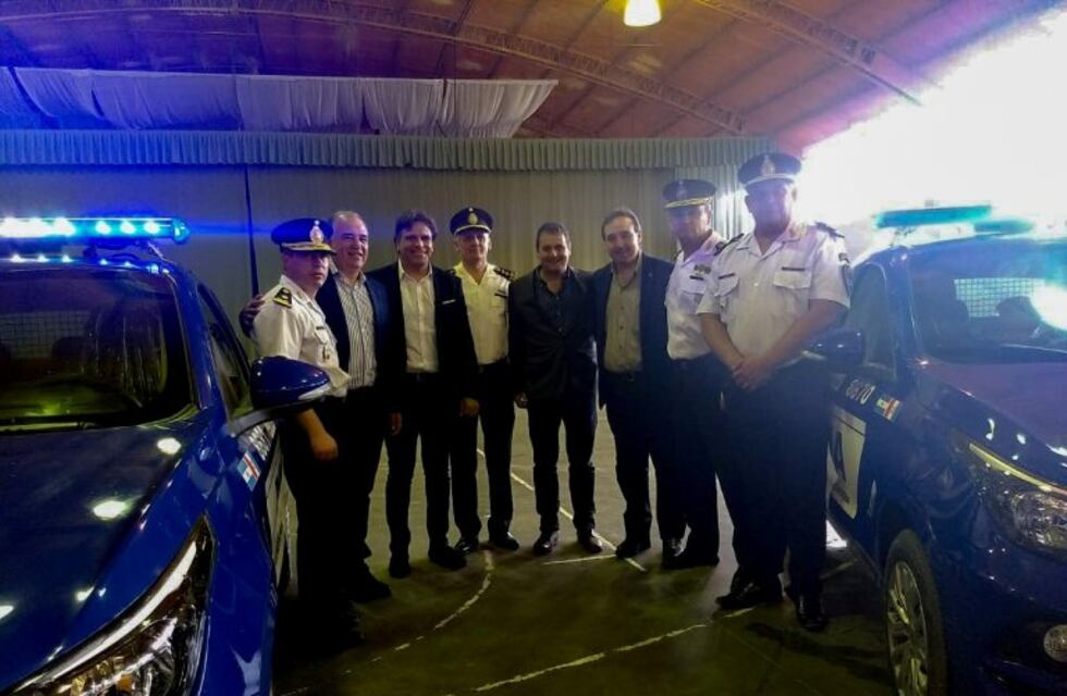 La provincia entregó tres patrulleros para Alta Gracia