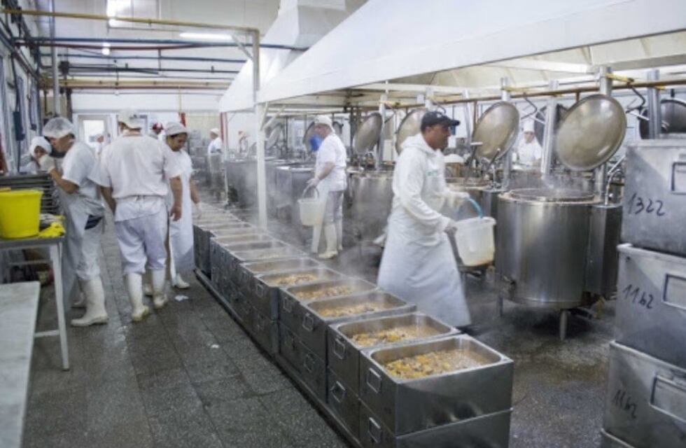 Piden bono para los más de 4 mil gastronómicos que siguen trabajando en cuarentena