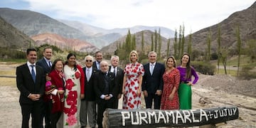 Ivanka Trump, assistant to President Donald Trump, center right, stands for a group photograph near the Mountain of Seven Colors in Purmamarca, Jujuy province, Argentina, on Thursday, Sept\u002E 5, 2019\u002E Ivanka Trump visited a migrant camp in Colombia on Wednesday as part of an official U\u002ES\u002E delegation, as Washington boosts humanitarian assistance for the millions of people who have fled Venezuela's collapsing economy\u002E Photographer: Al Drago/Bloomberg