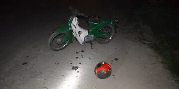 Cayó en un zanjón con su moto y por las heridas perdió la vida