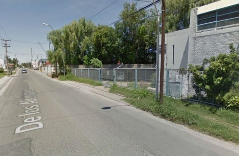 Un joven falleció al estrellar su moto contra un poste