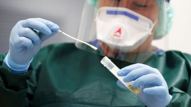 Los casos positivos por las Fiestas de Fin de Año se verán entre el 10 y el 15 de enero