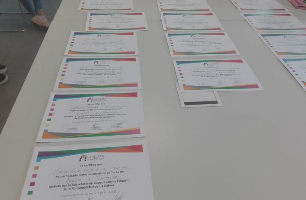 Entregan certificados por cursos on line municipales