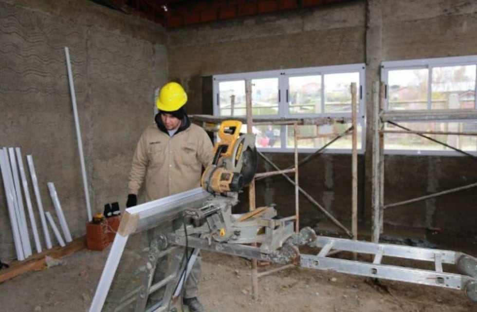 Avanzan las obras en la escuela del barrio Malvinas