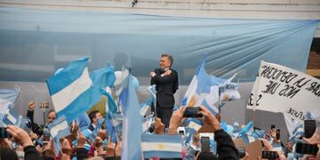 Mauricio Macri en visitó Rafaela en el marco de su caravana electoral \