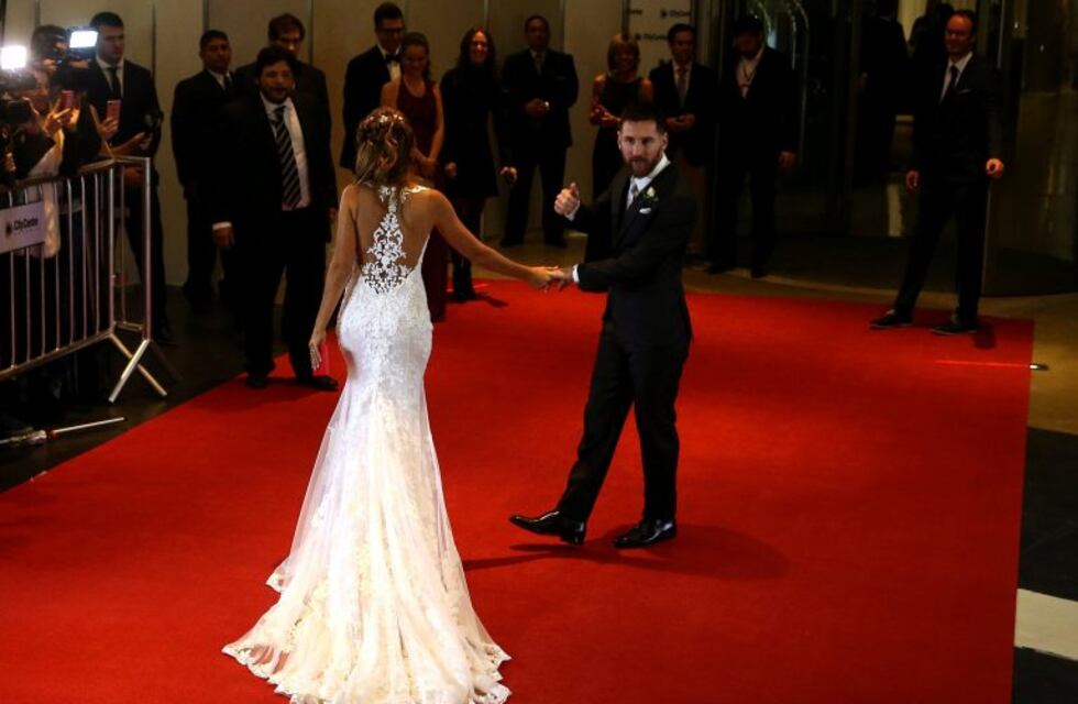 Aparecieron las imágenes del espectacular segundo vestido de Antonela