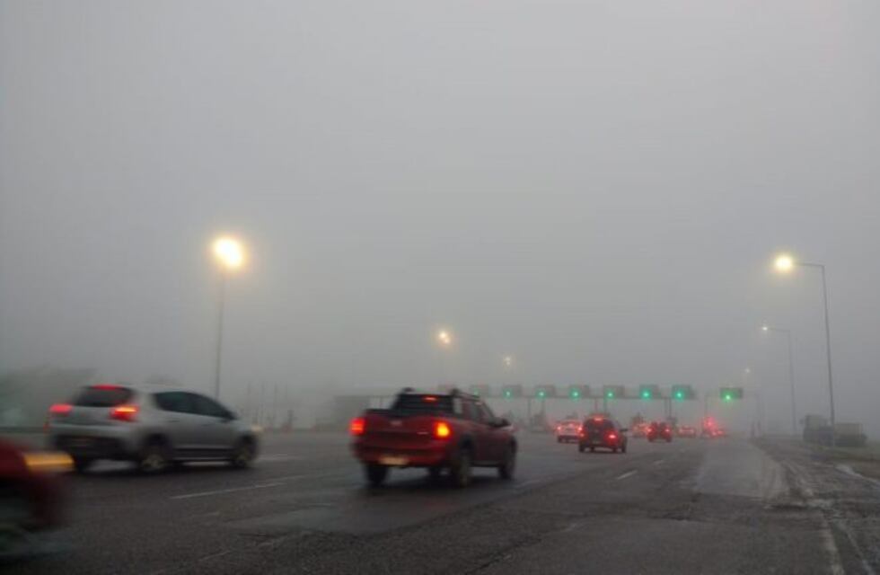 Córdoba amaneció "londinense" y está cerrado el Aeropuerto