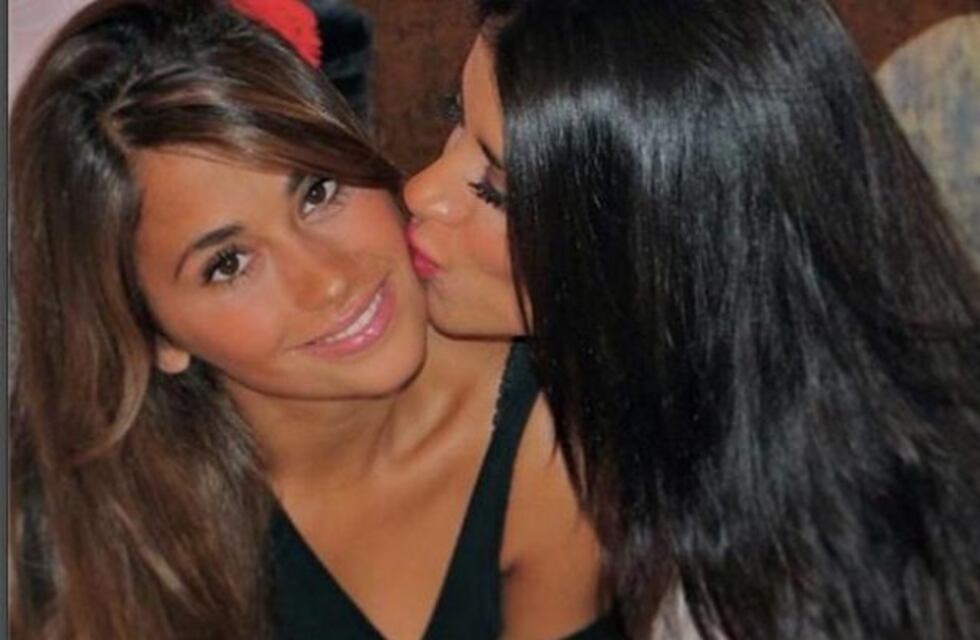 Antonela Roccuzzo y la mujer de Cesc Fábregas derriten la nieve en Cerdaña