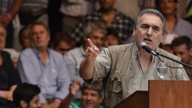 DYN119, BUENOS AIRES, 07/03/2017, ACTO DE CGT EN DIAGONAL SUR Y MORENO. FOTO:DYN/EZEQUIEL PONTORIERO juan carlos schmid protesta marcha movilizacion acto cgt marchas protestas manifestaciones trabajadores cgt incidentes disturbios peleas palco