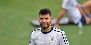 Sergio Agüero no volverá a jugar hasta el Mundial de Rusia\u002E Foto: AFP\u002E
