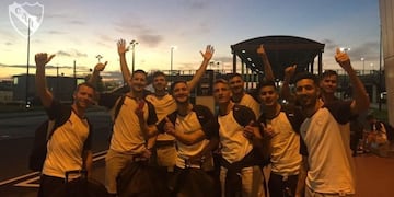 El plantel de Independiente llegó a Japón\u002E