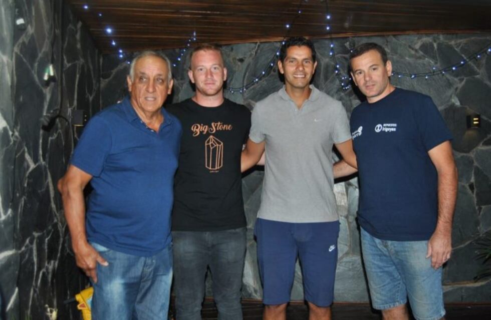 Deportivo Italiano presentó a su nuevo técnico