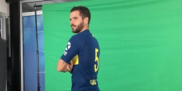 Fernando Gago se hizo la foto institucional con Boca y todo indica que continuará\u002E