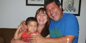 La pareja santafesina sigue reclamando por la adopción del pequeño Kiki\u002E (Archivo)