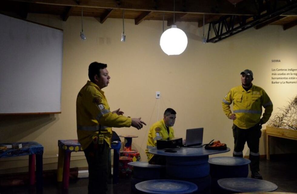 Defensa Civil brindó capacitación sobre prevención de incendios forestales