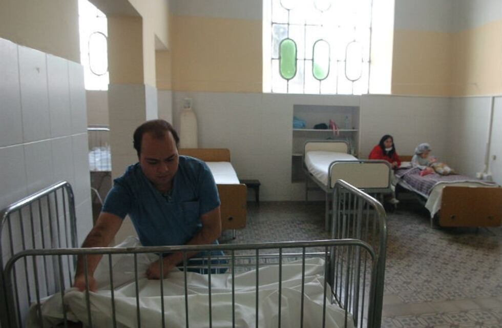 Demoran el alta en niños que no pueden volver a sus casas