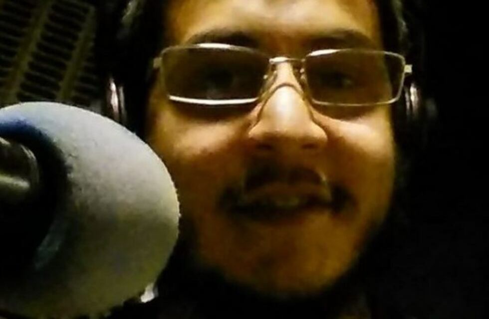 Un amigo del locutor fallecido quedó detenido