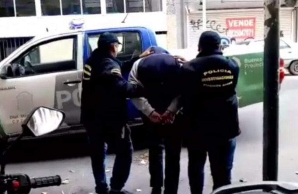 Detuvieron a un exprofesor que abusó de un menor que contactó por Facebook