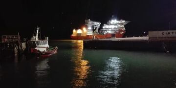 Anoche partió el buque en búsqueda del ARA San Juan\u002E