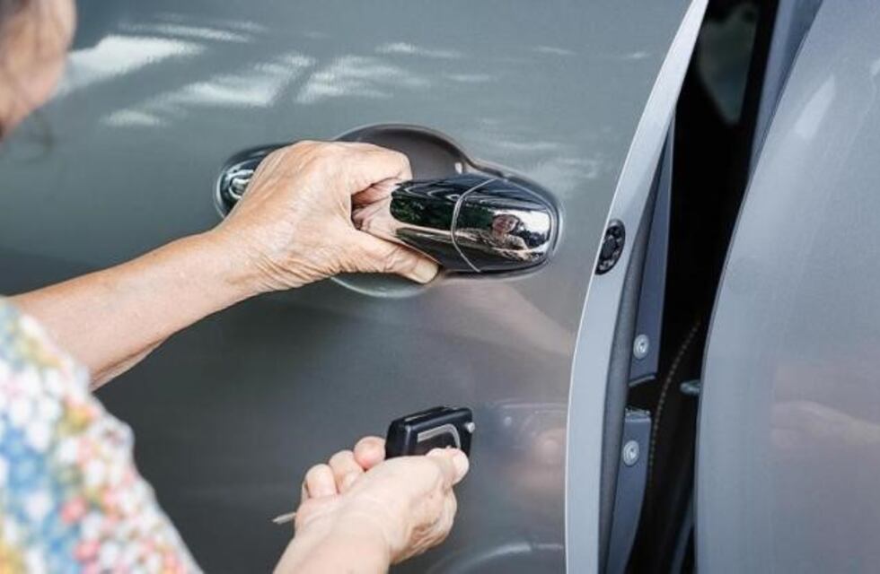 Robo a una camioneta mediante inhibidor de alarma