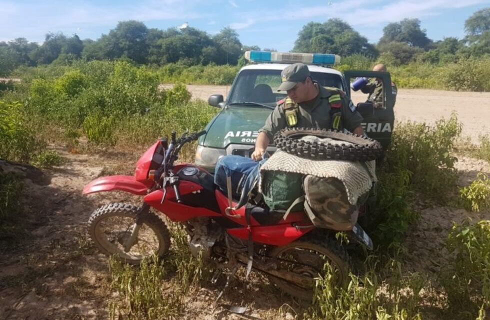 Formosa: Secuestro de armas, hojas de coca y artículos de electrónica