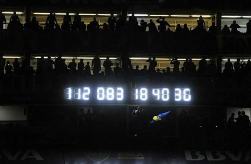 Boca inauguró el reloj "sin descensos"