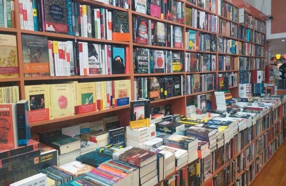 Librerías marplatenses se suman a los pedidos para trabajar durante la fase 3