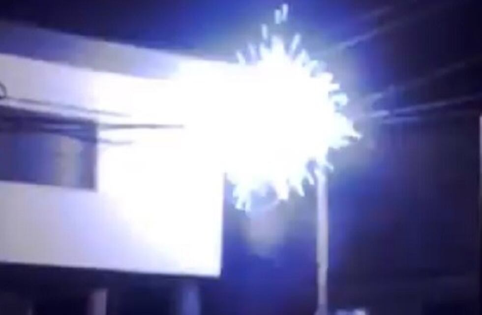 Explosión de cables quedó grabada por un vecino en barrio Sarmiento