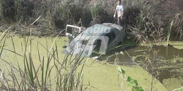 Pese a estar sumergido en el agua los delincuentes lo robaron\u002E (Radio Eme)