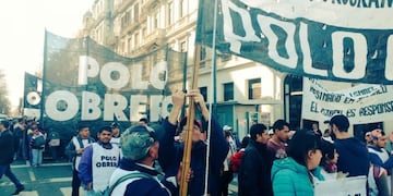 Organizaciones sindicales marchan contra el Gobierno en el centro porteño\u002E