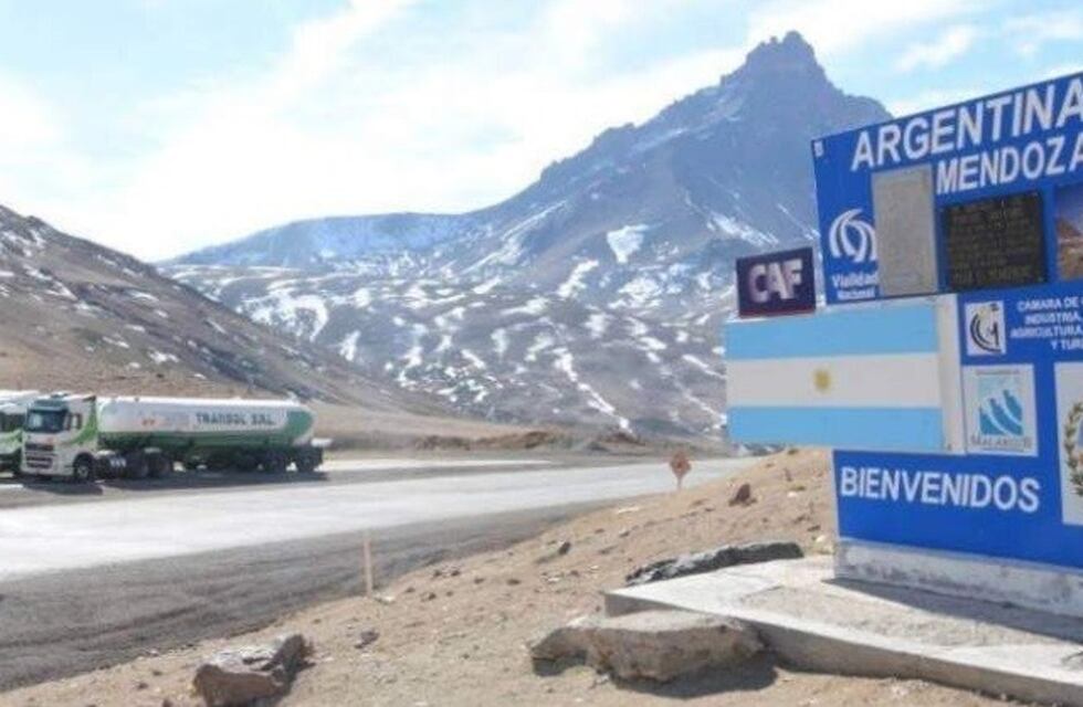 Malargüe firmó un convenio que le permitirá exportar crudo pesado a Chile