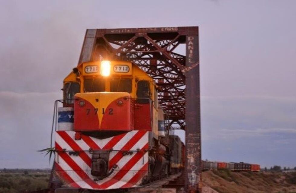 Ferrocarril: recuperar el San Martín movilizará mano de obra y producción