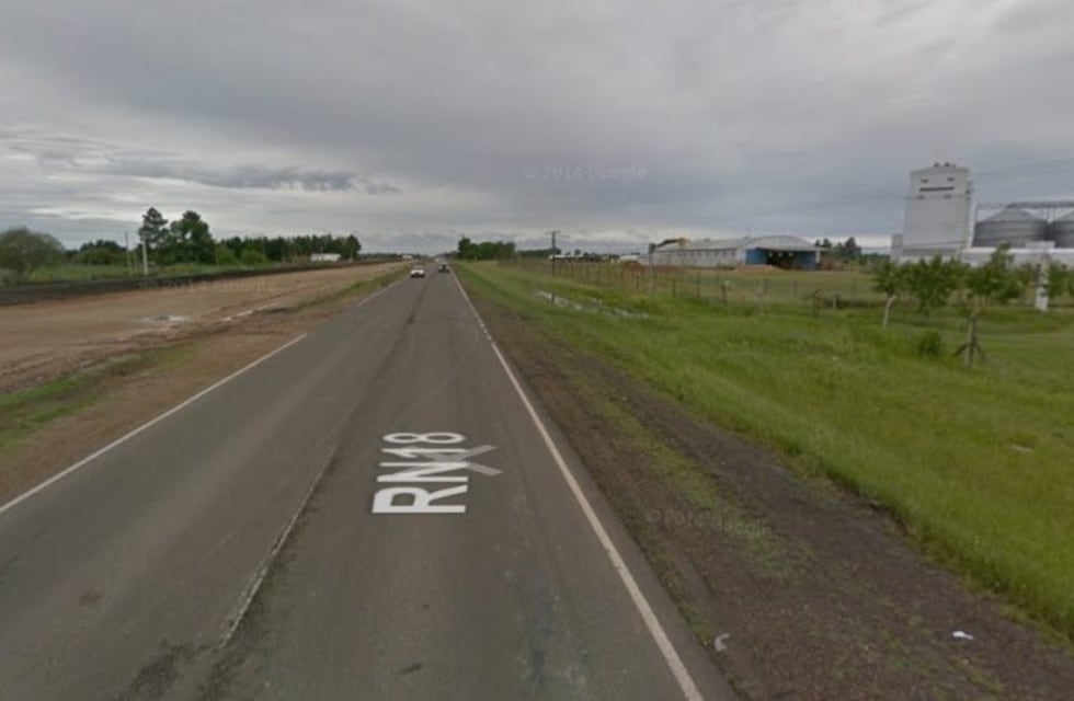 Una ambulancia chocó un ciervo en Ruta 18